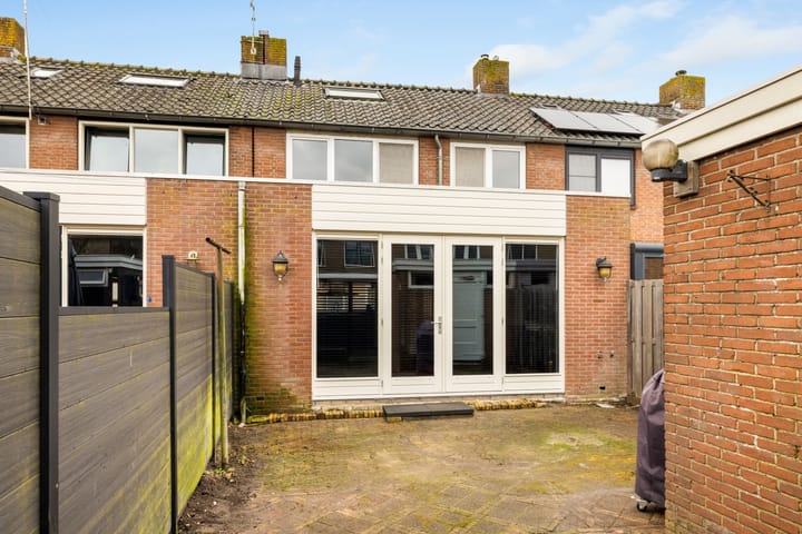 Foto 16 van Irenestraat 12