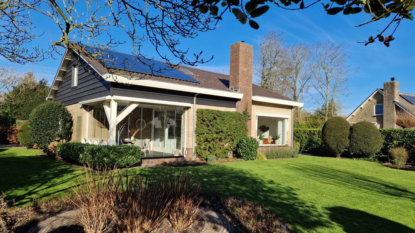 Foto 1 van Oosterscheldelaan 2