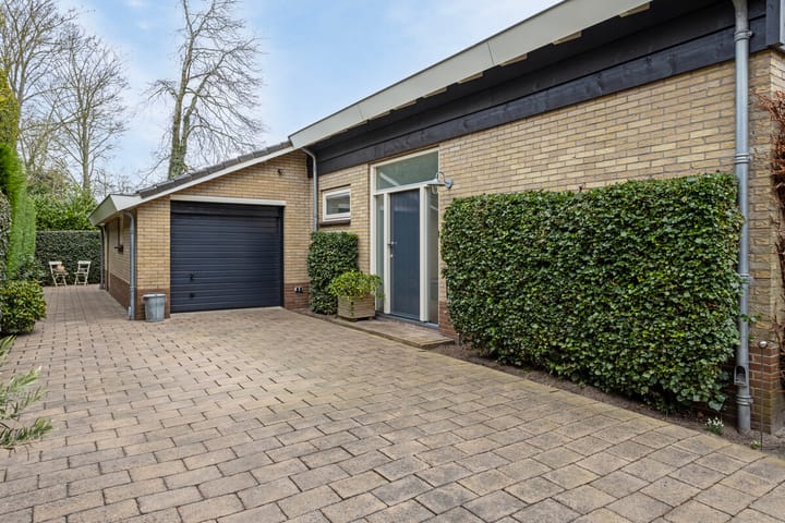 Photo 39 of Oosterscheldelaan 2