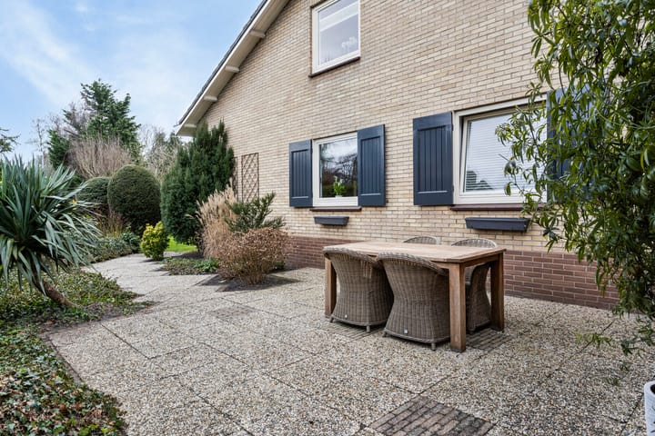 Photo 42 of Oosterscheldelaan 2