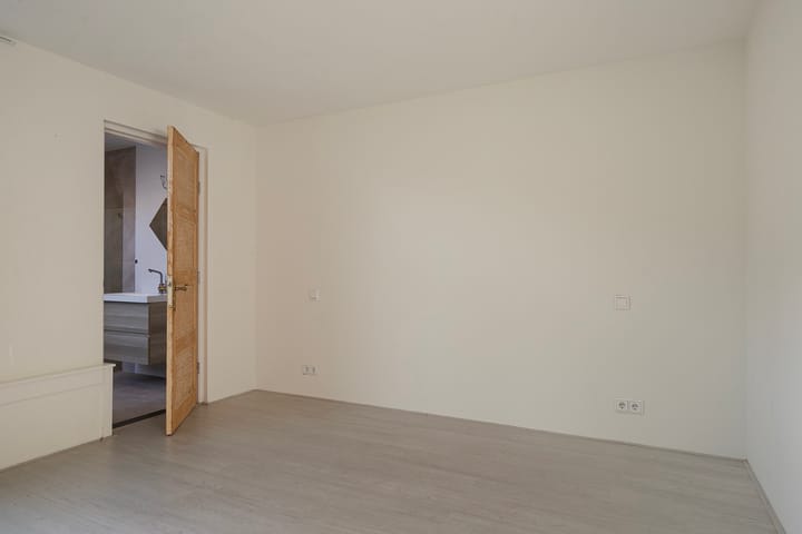 Photo 15 of Tweede van Swindenstraat 190-1