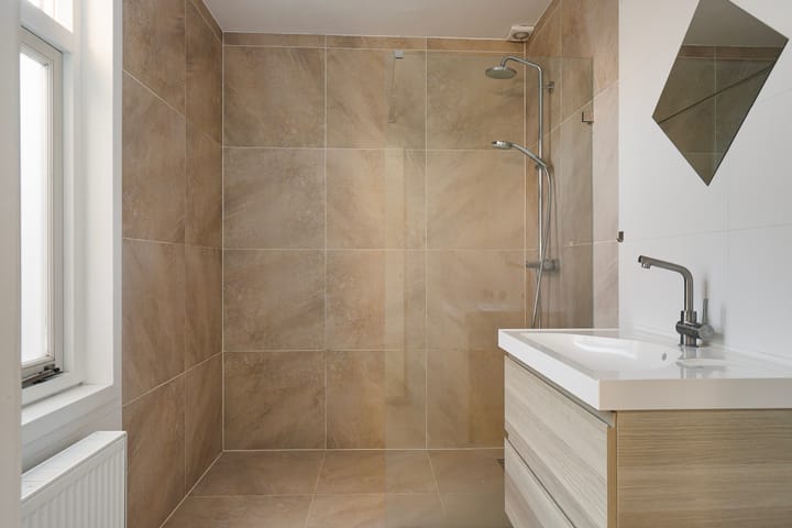 Photo 16 of Tweede van Swindenstraat 190-1