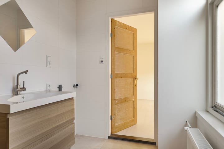 Photo 20 of Tweede van Swindenstraat 190-1