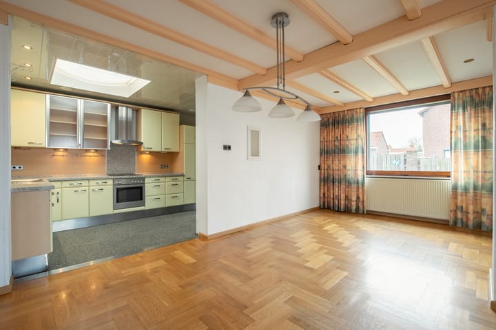 Foto 8 van Hovenstraat 110