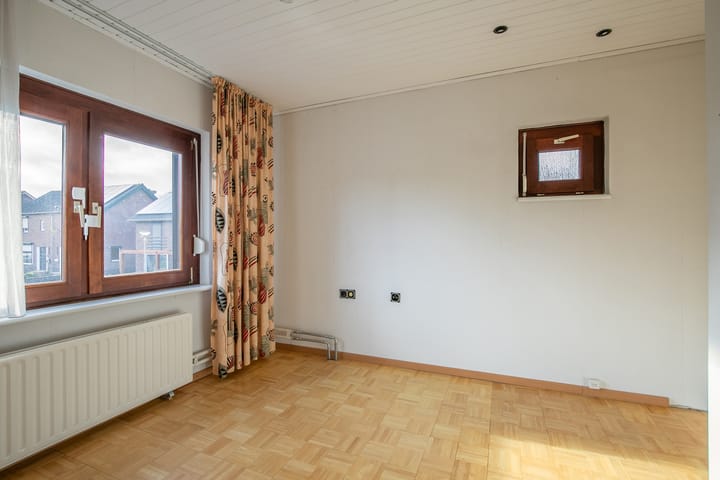 Foto 14 van Hovenstraat 110