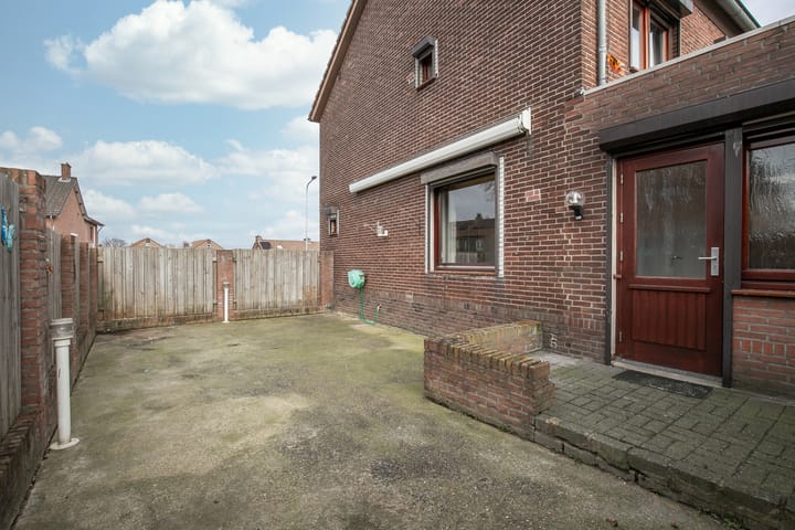 Foto 20 van Hovenstraat 110