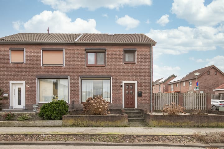 Foto 22 van Hovenstraat 110