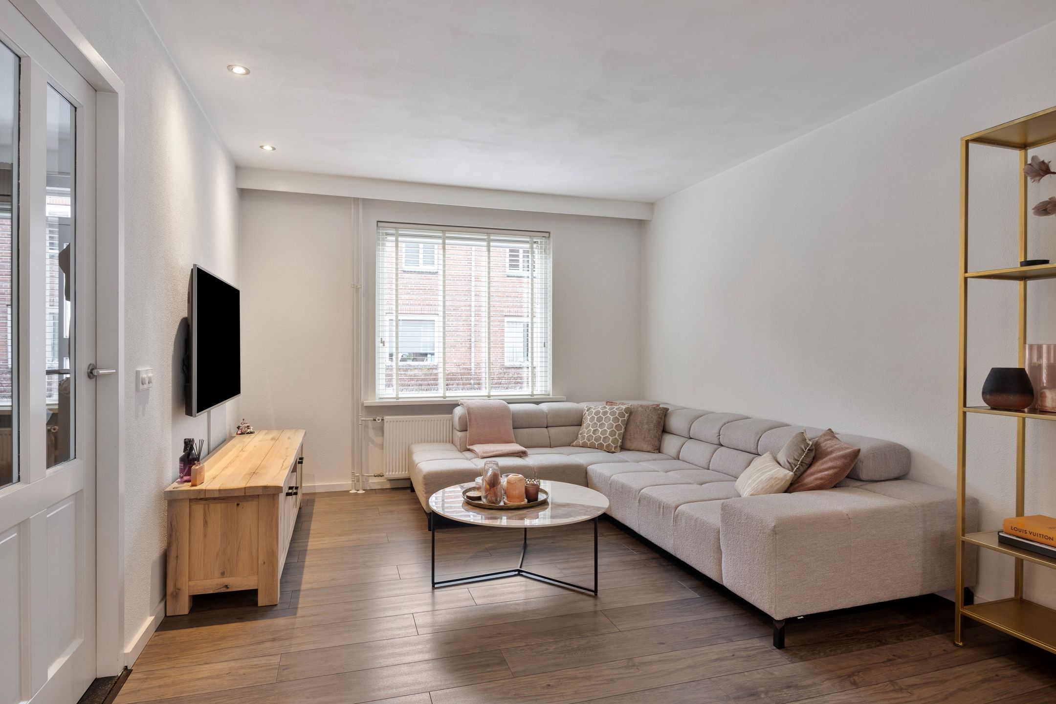 Foto 3 van Angelastraat 7