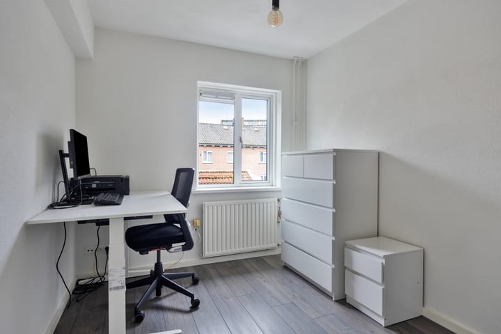 Foto 16 van Angelastraat 7