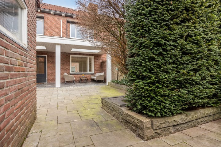 Foto 24 van Angelastraat 7