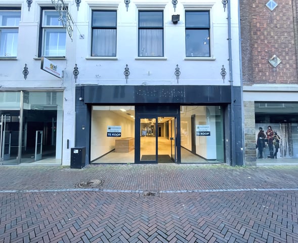 Donkerstraat 16