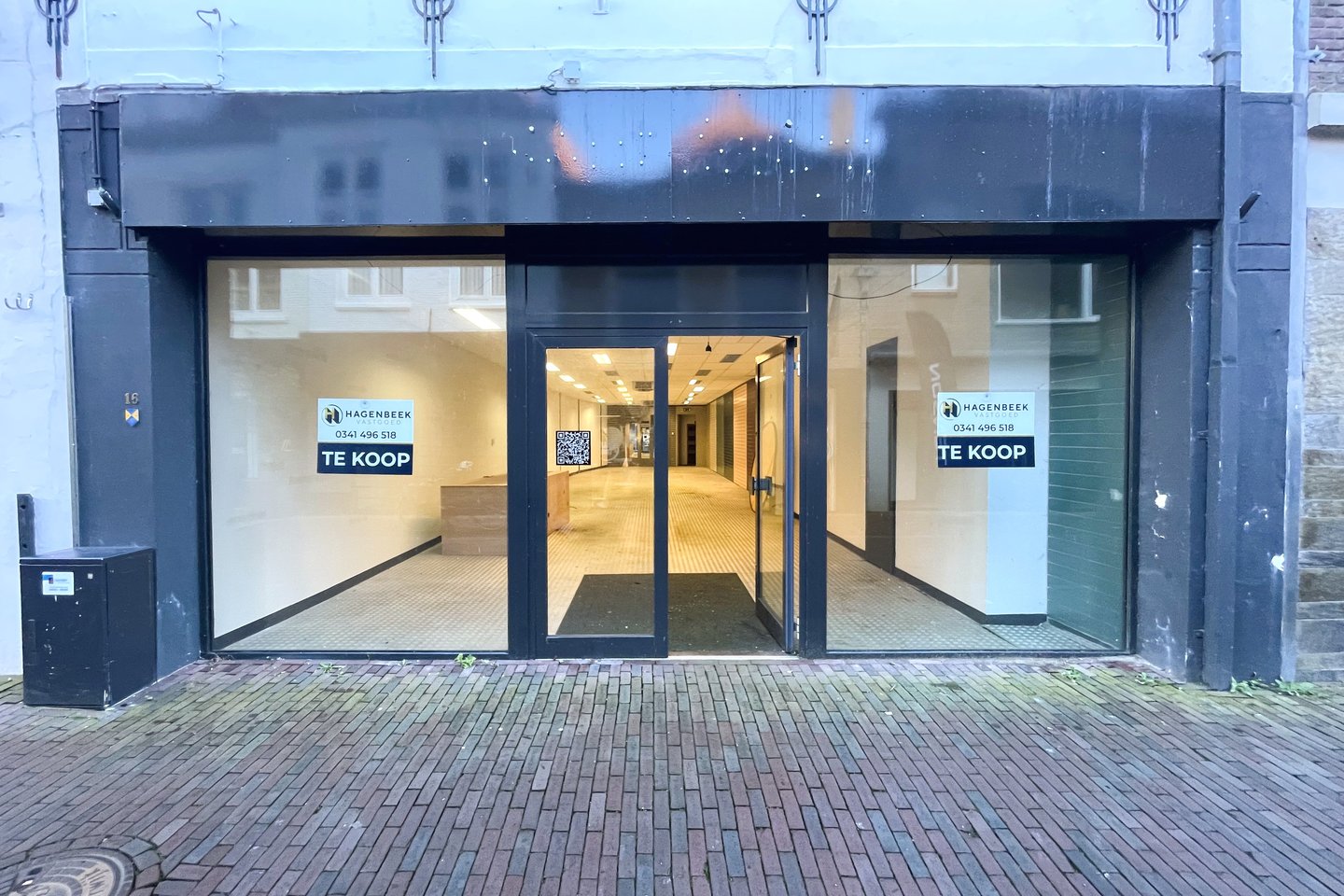 Bekijk foto 2 van Donkerstraat 16