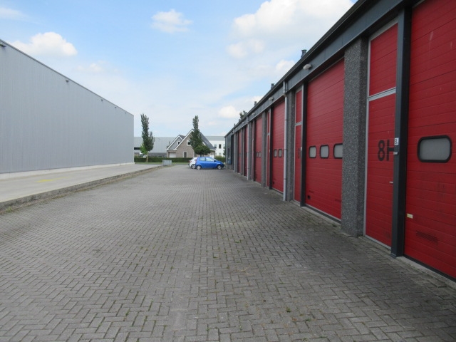 View photo 2 of IJzerweg 8-E