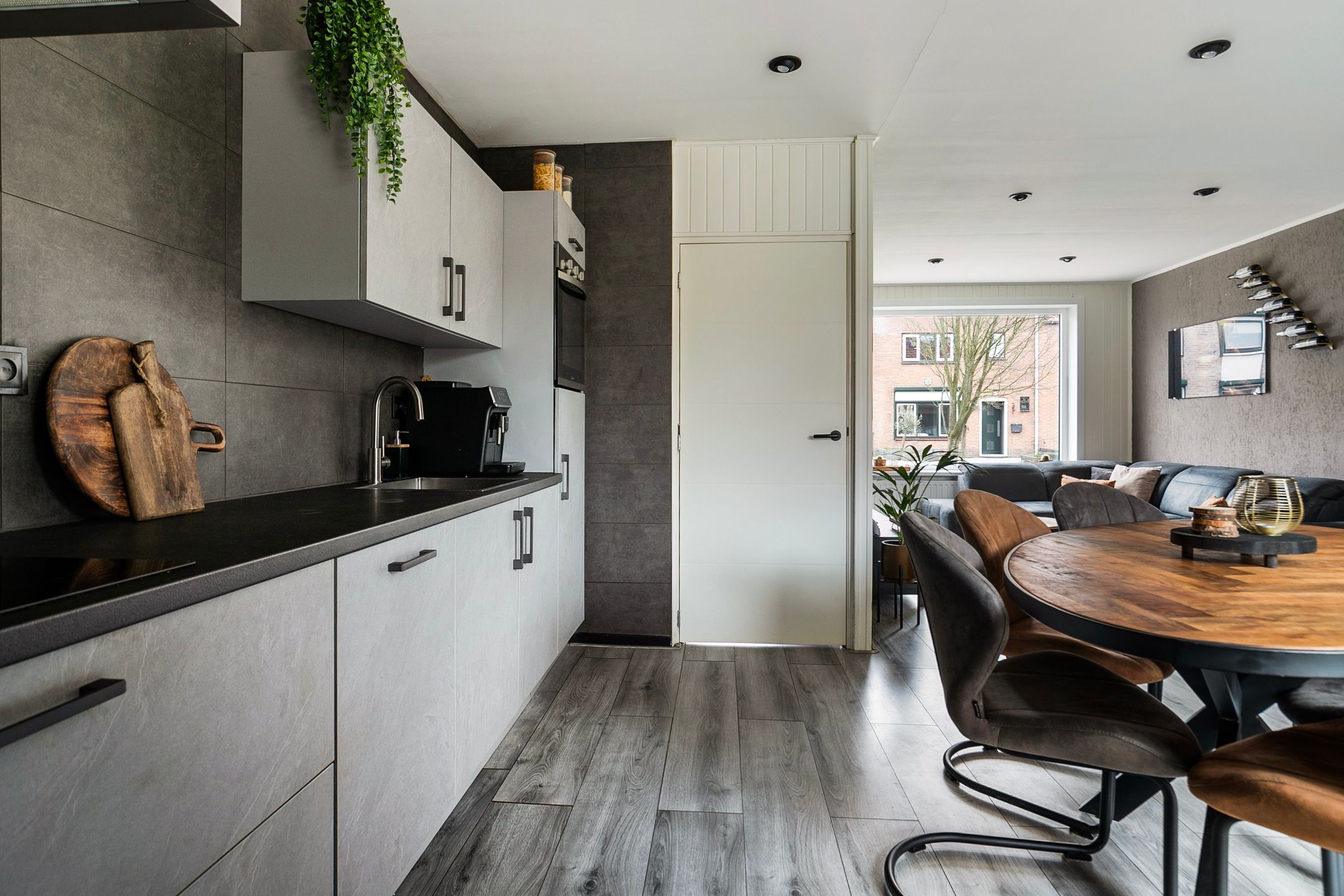 Foto 12 van dr. Leenhoutsstraat 19