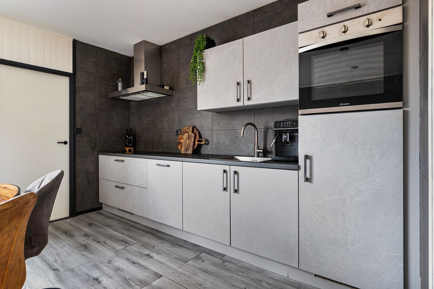 Foto 14 van dr. Leenhoutsstraat 19