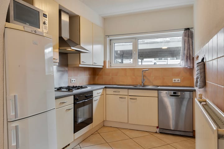 Foto 3 van Basstraat 160