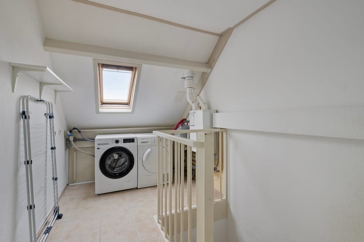 Photo 26 of Tirolstraat 9