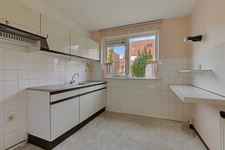 Foto 14 van Tegelenpad 37