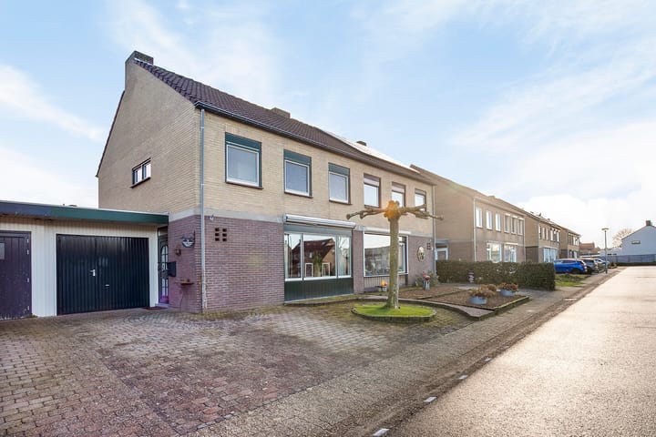 Foto 1 van Mgr Moorslaan 16