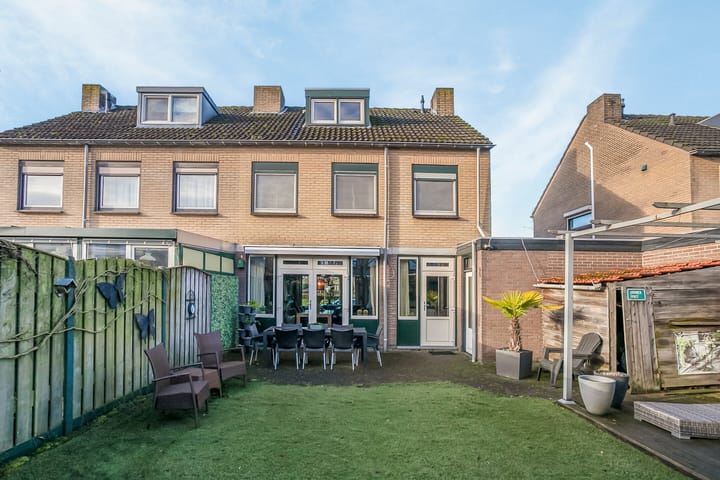 Foto 34 van Mgr Moorslaan 16