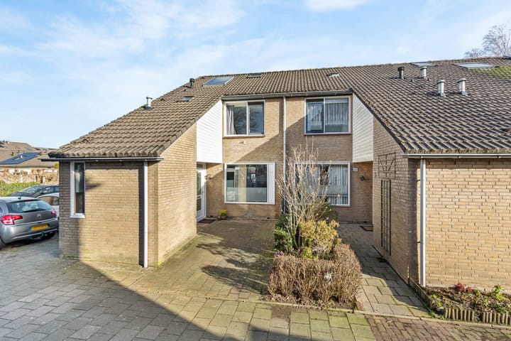 Foto 1 van Pierre Monteuxstraat 66