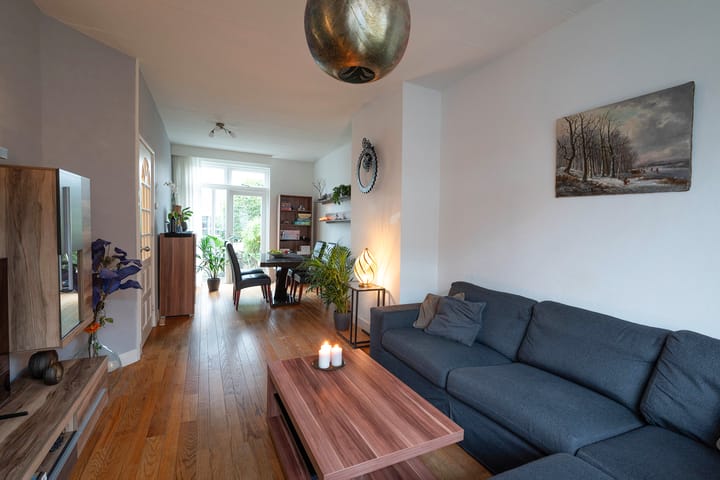 Foto 2 van Borneostraat 27