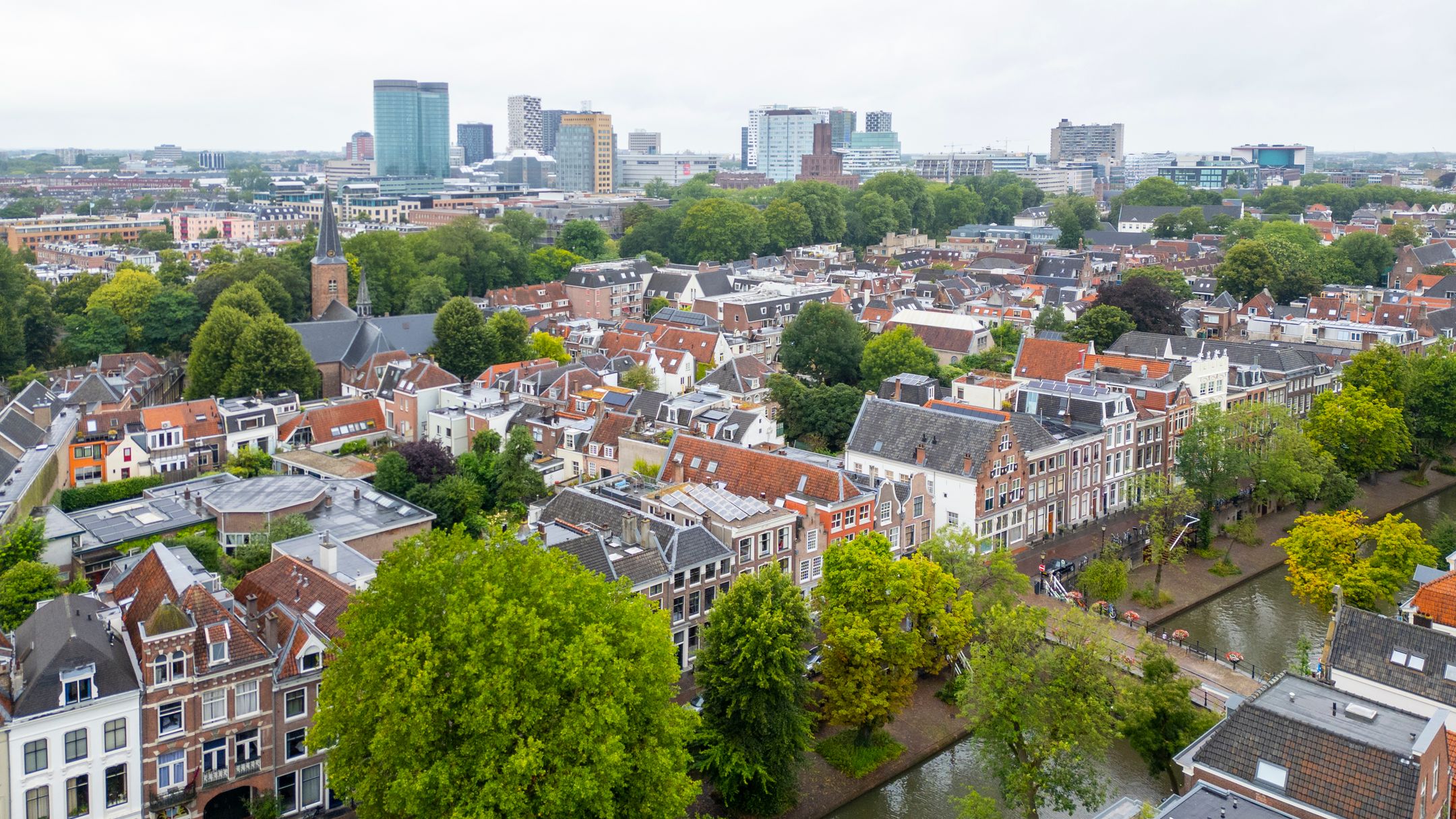 Foto 21 van Oudegracht 327