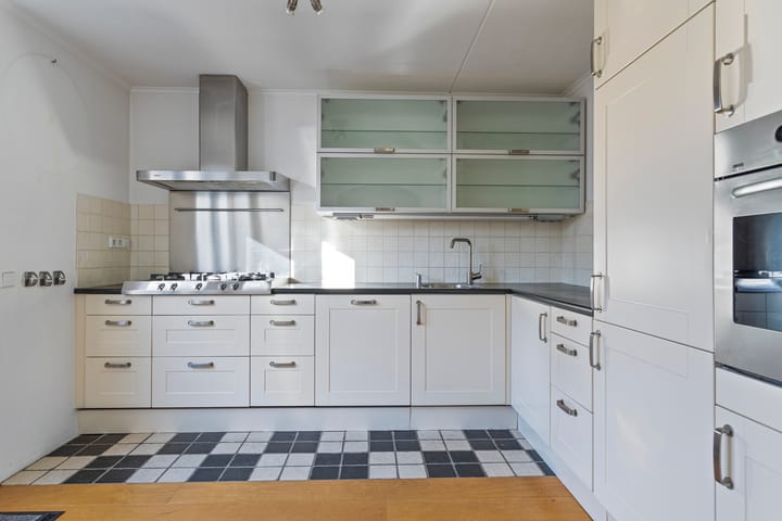 Photo 11 of Galjoen 20