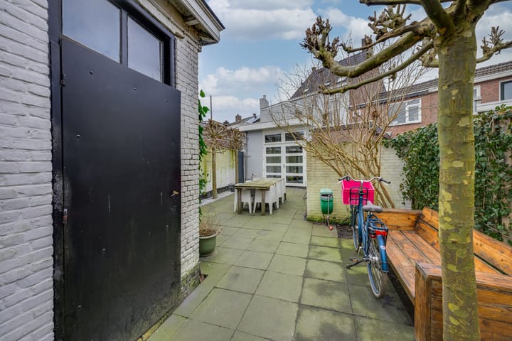 Foto 43 van Bredaseweg 156