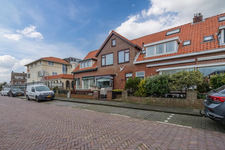 Photo 48 of Golfweg 42