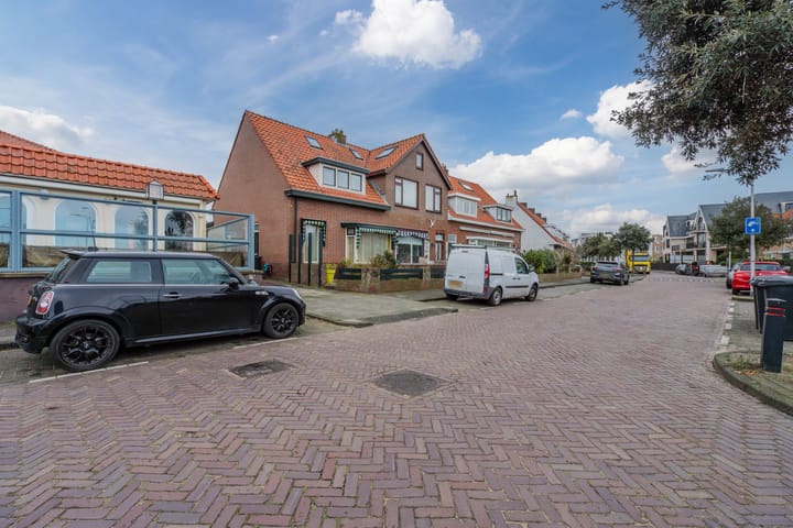 Photo 50 of Golfweg 42