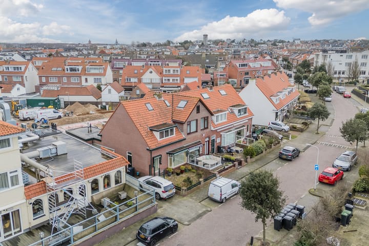 Photo 52 of Golfweg 42