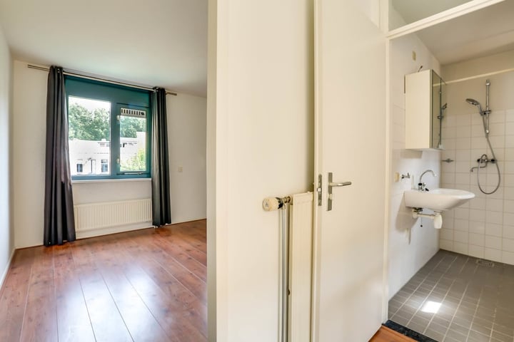 Bekijk foto 12 van Korte Lauwerstraat 22