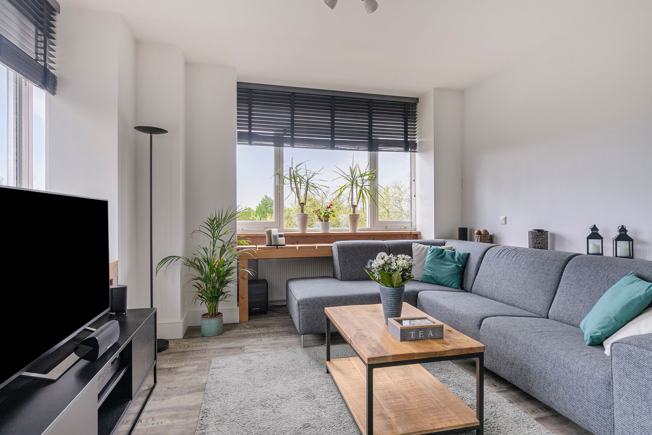 Foto 3 van Stationsplein 12-H