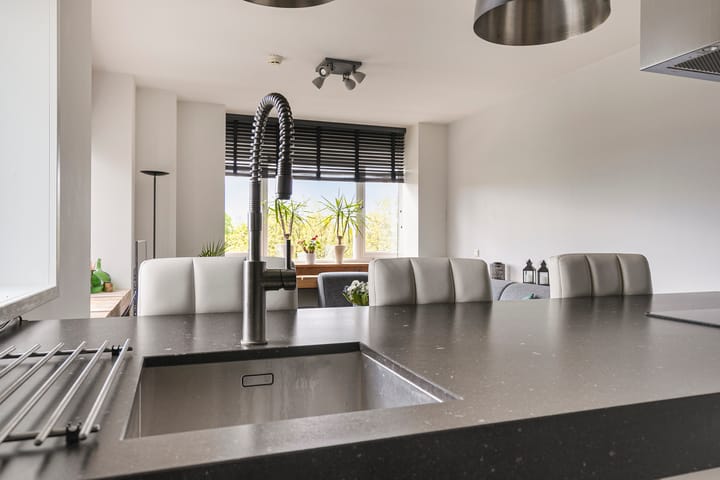 Foto 9 van Stationsplein 12-H