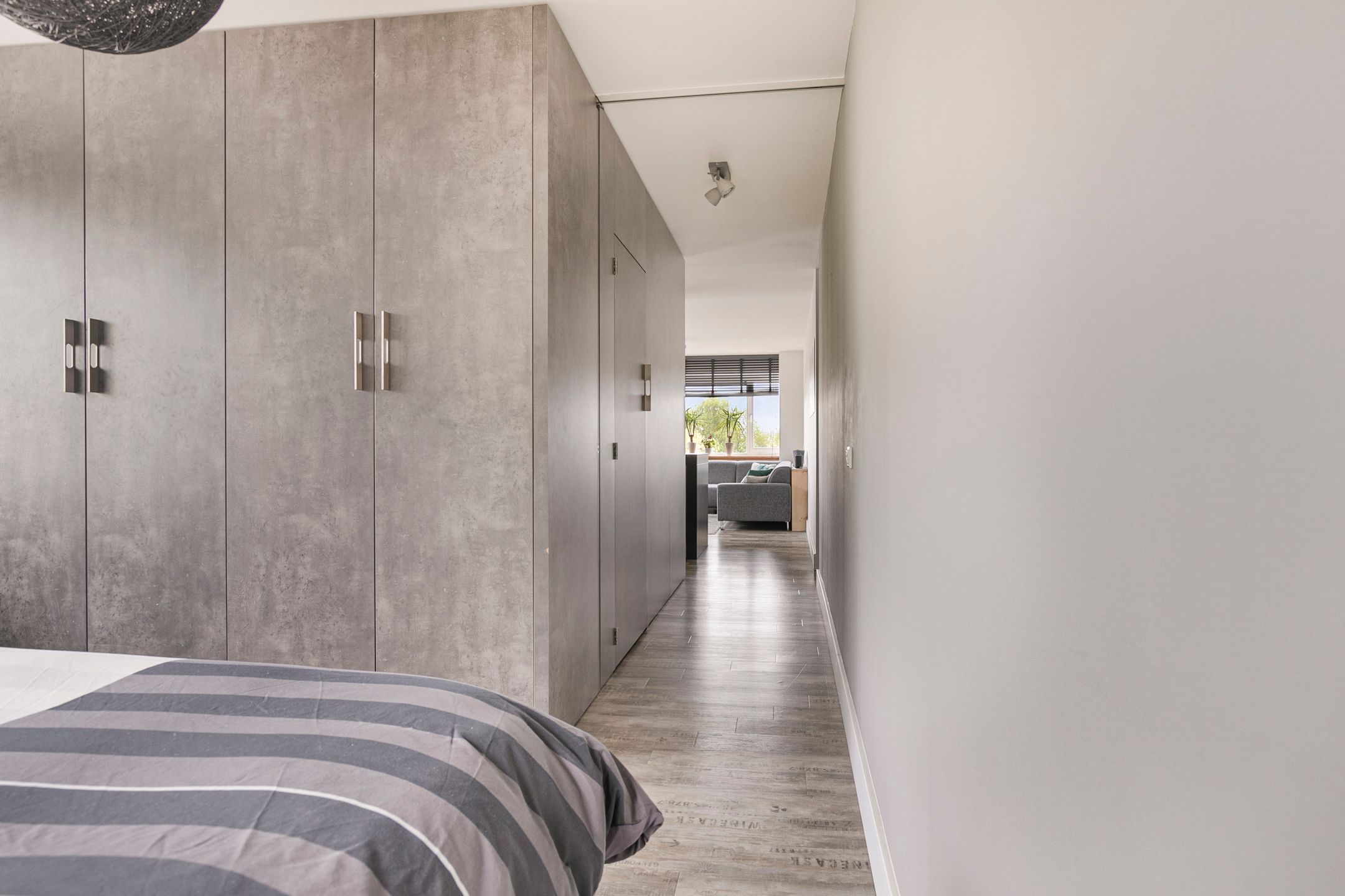 Foto 12 van Stationsplein 12-H