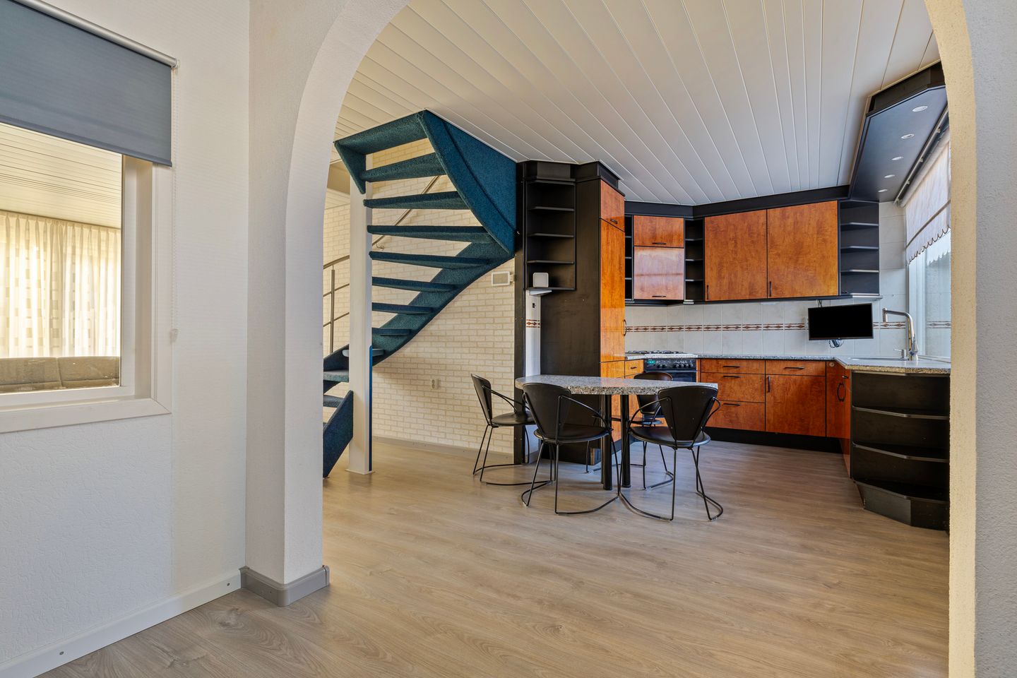 Foto 14 van Azarooldoorn 15