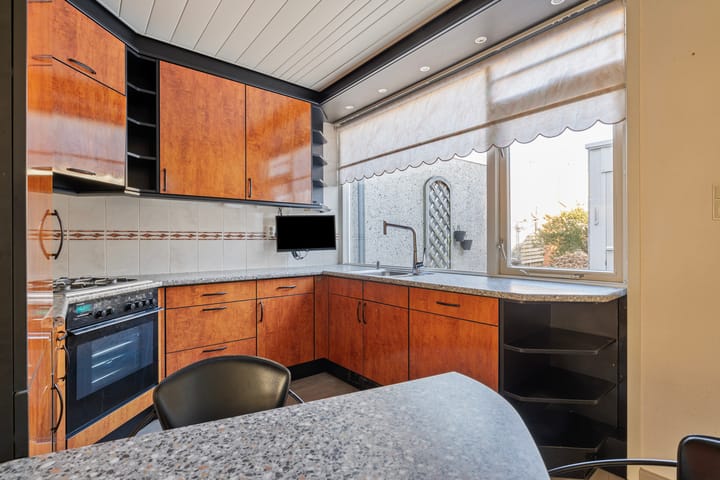 Foto 18 van Azarooldoorn 15