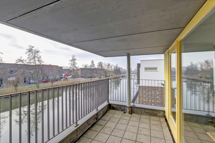 Foto 23 van Anna Jacominaplaat 4