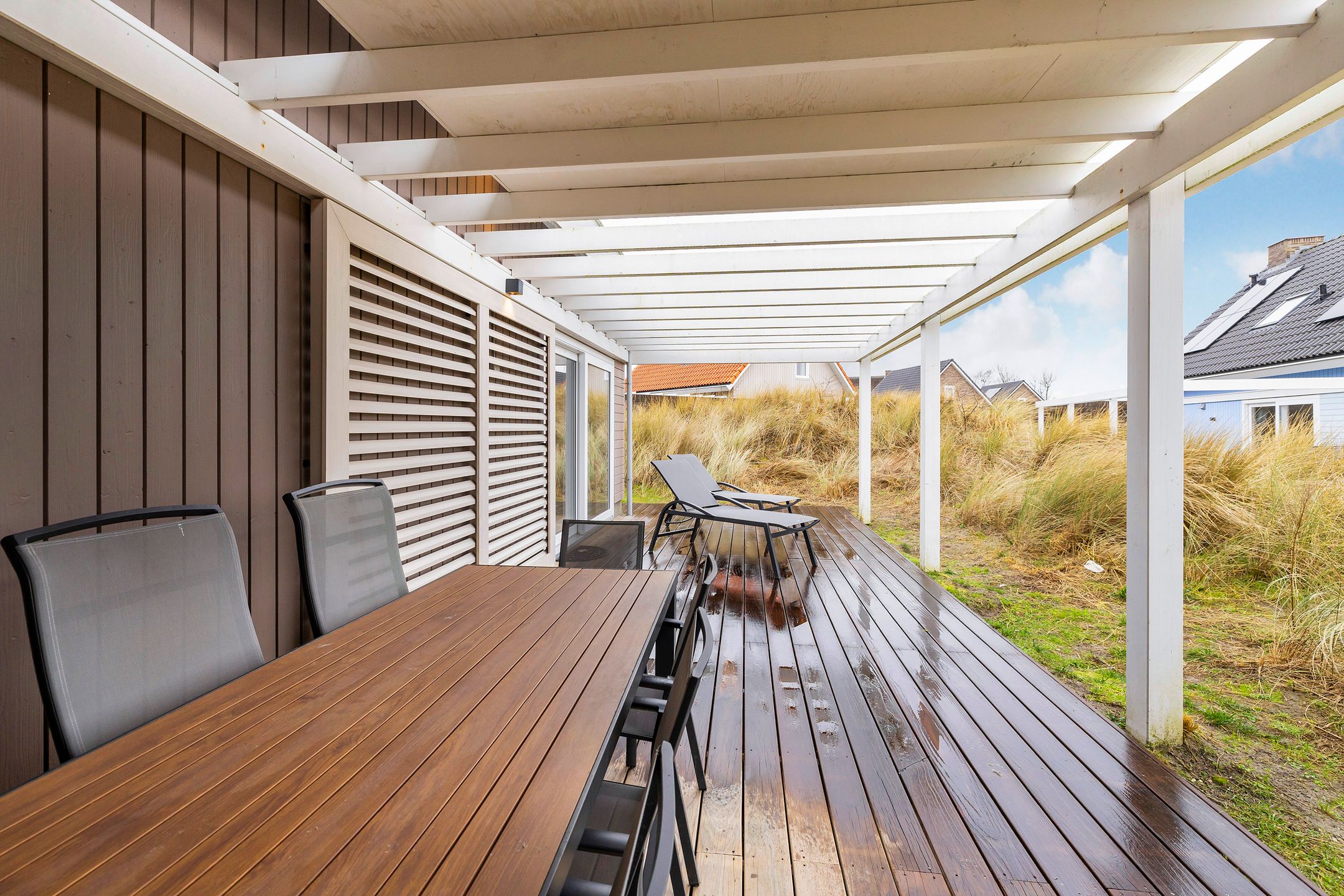 4-bedroom freehold villa in Ouddorp — photo 3 of 5