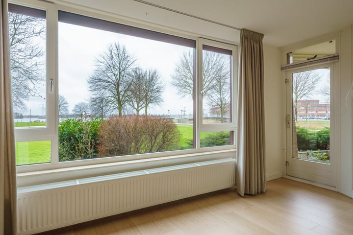 Foto 4 van James Stewartstraat 46