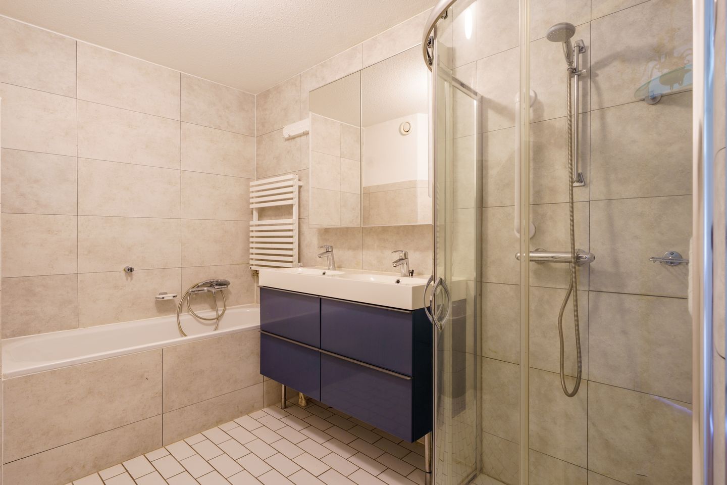 Photo 14 of James Stewartstraat 46