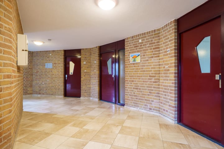 Foto 24 van James Stewartstraat 46