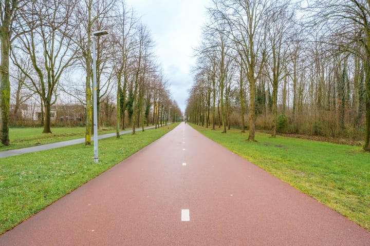 Foto 35 van James Stewartstraat 46