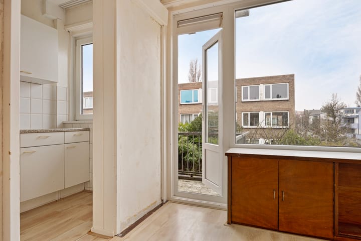 Foto 7 van Portugesestraat 33-B