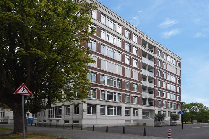 Foto 5 van Burgemeester De Monchyplein 215