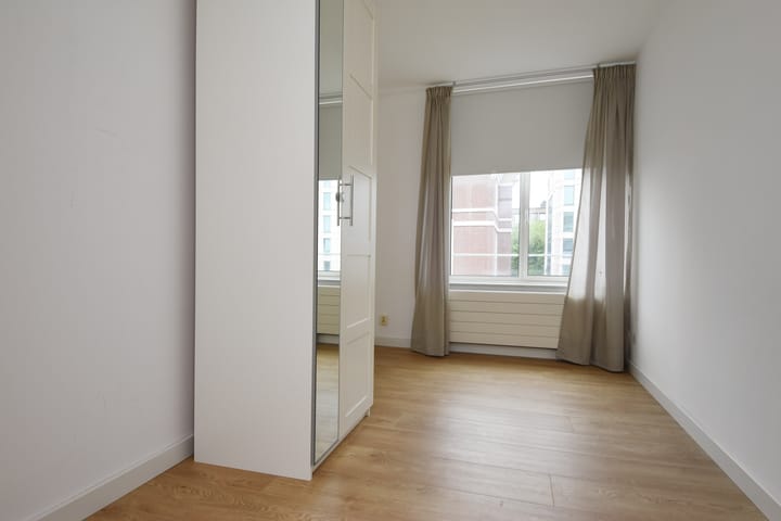 Foto 13 van Burgemeester De Monchyplein 215