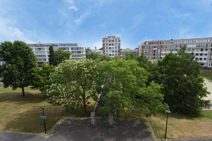 Foto 17 van Burgemeester De Monchyplein 215