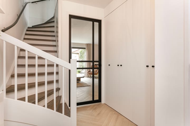 Photo 20 of Emile Hullebroeckstraat 19