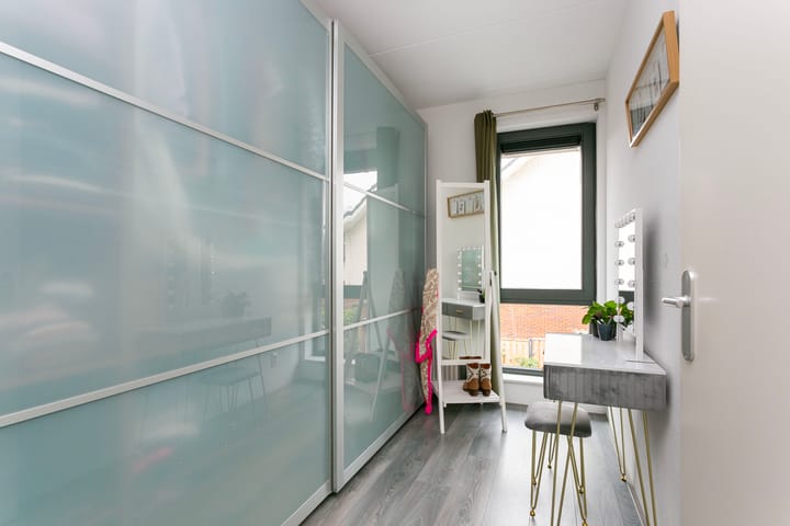 Photo 28 of Emile Hullebroeckstraat 19